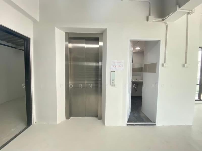สำนักงาน5 ชั้น ใกล้เซ็นทรัลนอร์ทวิลล์, Nonthaburi, Bang Kra So, Muang Nonthaburi, Nonthaburi, , 400 sqm, Office Space For Sale, by Supaporn Sekajarn, 500407997 - DDproperty.com