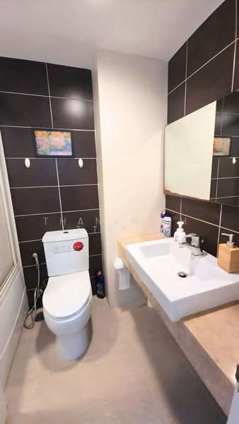 Lumpini Suite Sukhumvit 41, Bangkok, Soi Sukhumvit 41, Khlong Tan Nua, Watthana, Bangkok, 1 Bedroom, 30 sqm, Condo For Rent, by Thananith Ittitulyapong, 500408060 - DDproperty.com