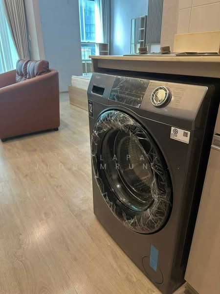 IDEO Q Chula - Samyan, Bangkok, 660-662 Rama 4 Road, Maha Phrutharam, Bang Rak, Bangkok, 1 Bedroom, 35 sqm, Condo For Rent, by Walapa Jidbumrungsakun, 500408103 - DDproperty.com