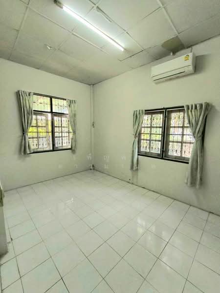 ประภัสสรวิลล่า พุทธมณฑลสาย 5, Nakhon Pathom, Bang Krathuk, Sam Phran, Nakhon Pathom, 2 Bedrooms, 116 sqm, Townhouse For Sale, by เพ็ญพร ดาวมานพ, 500408124 - DDproperty.com