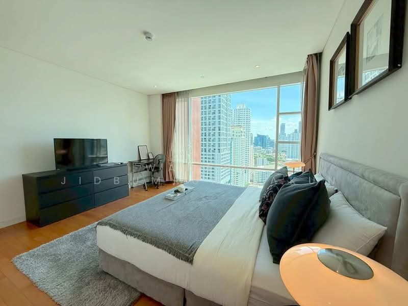 Fullerton Sukhumvit, Bangkok, Sukhumvit Road, Khlong Tan Nua, Watthana, Bangkok, 2 Bedrooms, 105 sqm, Condo For Rent, by Walapa Jidbumrungsakun, 500408126 - DDproperty.com
