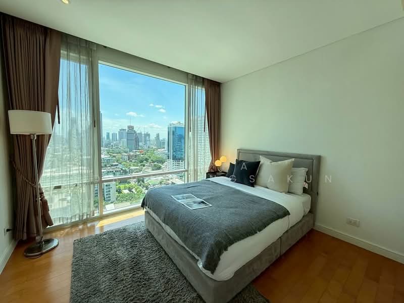 Fullerton Sukhumvit, Bangkok, Sukhumvit Road, Khlong Tan Nua, Watthana, Bangkok, 2 Bedrooms, 105 sqm, Condo For Rent, by Walapa Jidbumrungsakun, 500408126 - DDproperty.com