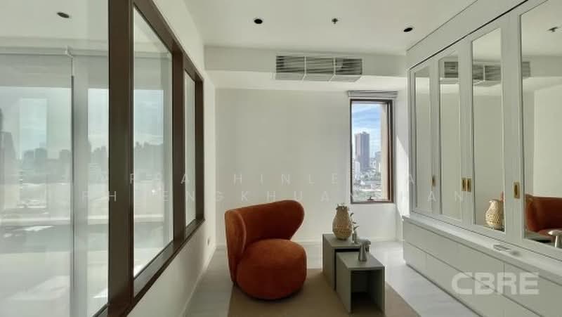 The Emporio Place, Bangkok, 93 Soi Sukhumvit 24, Sukhumvit Road, Khong Tan, Khlong Toei, Bangkok, 2 Bedrooms, 135 sqm, Condo For Sale, by Praphinleeya Phuengkhuankhan, 500408186 - DDproperty.com