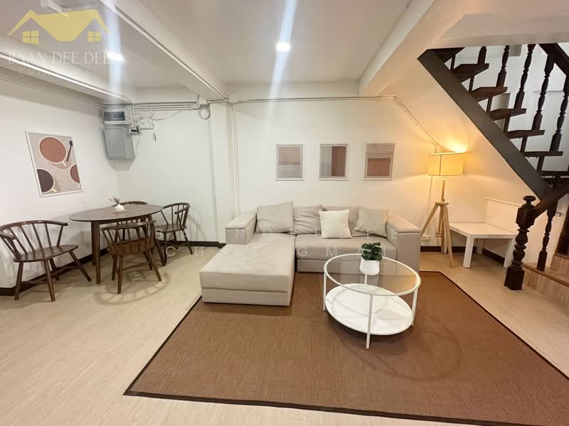 Townhome for rent near Nimmanhaemin, Chiang Mai Rental Price: 25,000 THB/month Property ID: No.1H615, Chiang Mai, Su Thep, Muang Chiang Mai, Chiang Mai, 2 Bedrooms, 110 sqm, Townhouse For Rent, by Baandeedee Chiangmai, 500408204 - DDproperty.com