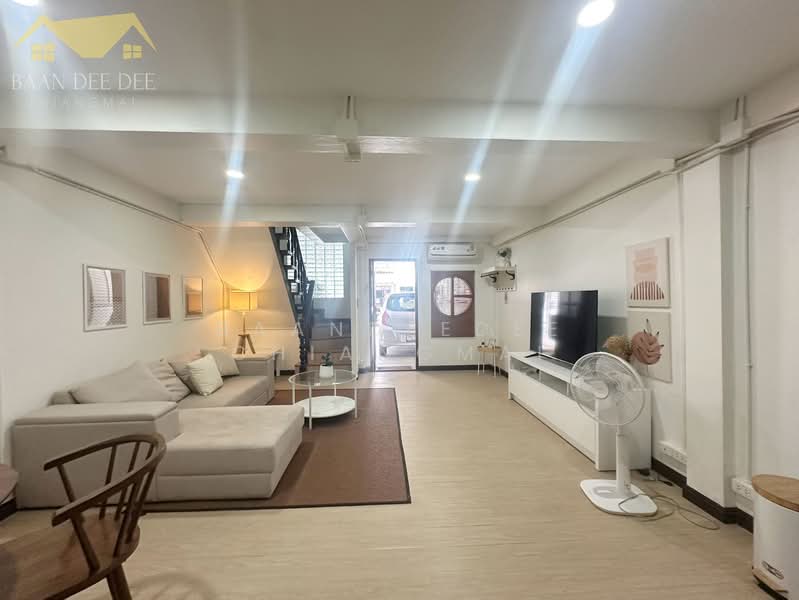 Townhome for rent near Nimmanhaemin, Chiang Mai Rental Price: 25,000 THB/month Property ID: No.1H615, Chiang Mai, Su Thep, Muang Chiang Mai, Chiang Mai, 2 Bedrooms, 110 sqm, Townhouse For Rent, by Baandeedee Chiangmai, 500408204 - DDproperty.com