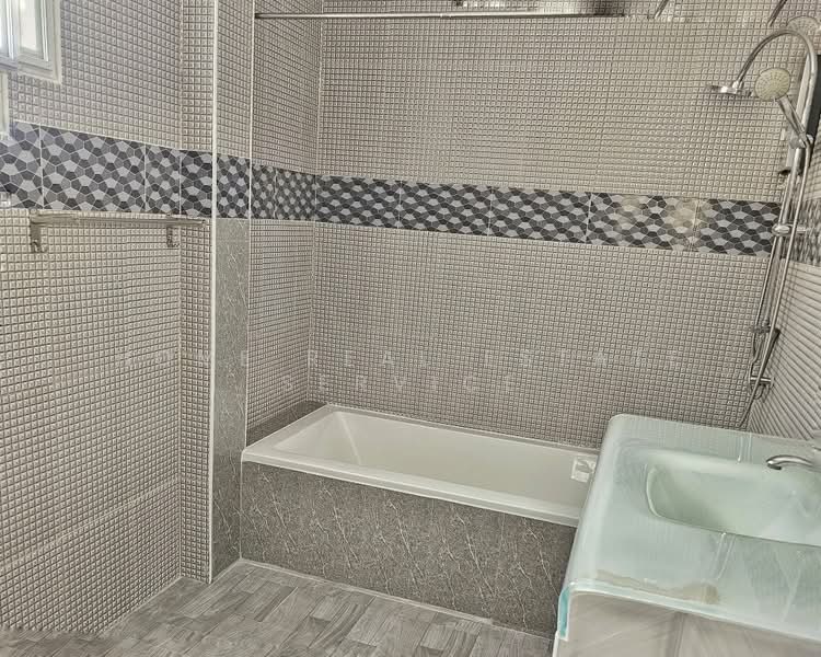 พรเทพ การ์เด้น วิลล์ 6, Chon Buri (Pattaya), Bang Lamung, Bang Lamung (Pattaya), Chon Buri (Pattaya), 3 Bedrooms, 200 sqm, Single Detached House For Sale, by HOME Real Estate Service, 500408235 - DDproperty.com