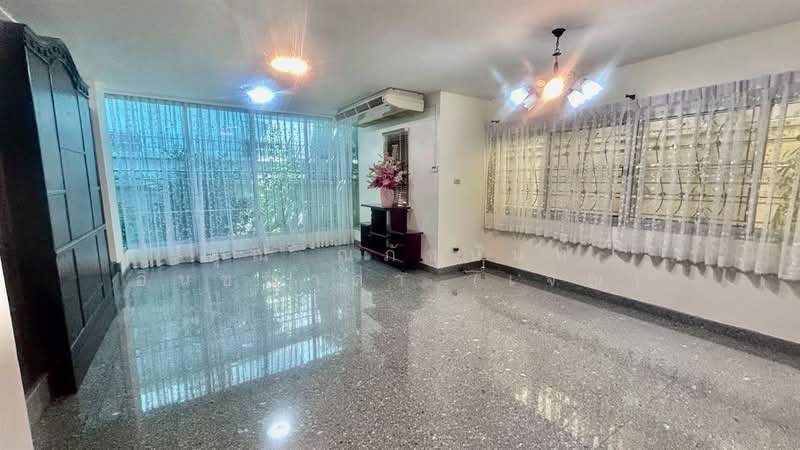หมู่บ้านเอกสิน 2 ( Muban Ekkasin 2 ) ซอยนาคนิวาส48, กรุงเทพ, ถนนลาดพร้าว, ลาดพร้าว, กรุงเทพ, 260 ตร.ม., บ้านเดี่ยว ขาย, โดย คุณ ณภัชนันท์ อินชญาดา (เจณ), 500408251 - DDproperty.com