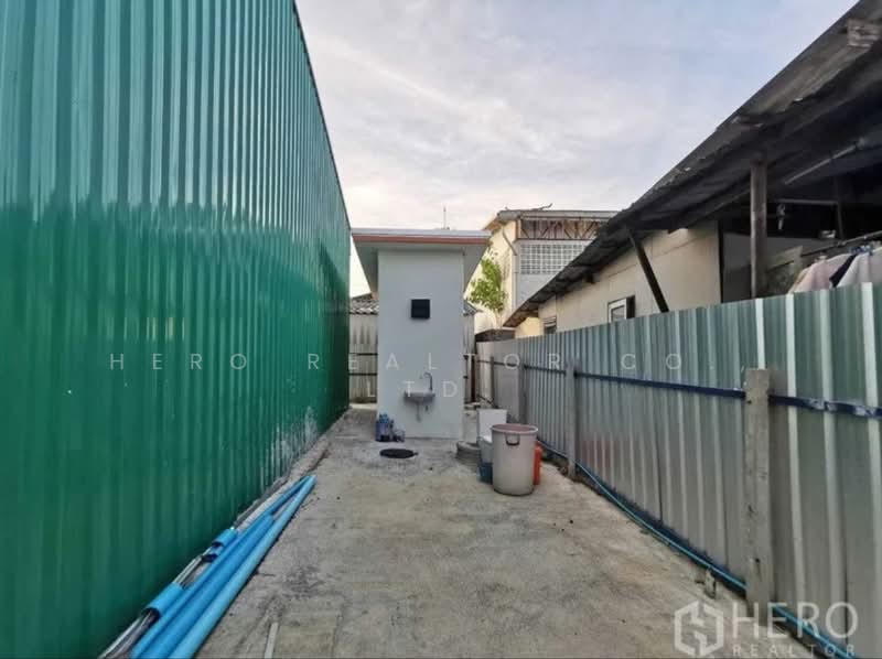 For Rent Warehouse 180 sq.m. in Bang Na, Bangkok BRE21487, Bangkok, Bang Na Nuea, Bang Na, Bangkok, , 180 sqm, Warehouse/Factory For Rent, by Hero Realtor Co., Ltd., 500408273 - DDproperty.com
