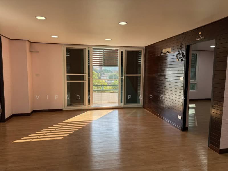 Charoennakorn River Place : เจริญนคร ริเวอร์ เพลส, กรุงเทพ, ถนน เจริญนคร, สำเหร่, ธนบุรี, กรุงเทพ, 110 ตร.ม., คอนโด ขาย, โดย Vipada Supaporn, 500408275 - DDproperty.com