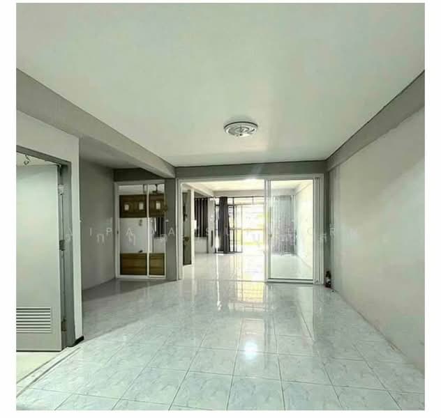3-BR Townhouse, Bangkok, Bang Khae, Bangkok, 3 Bedrooms, 150 sqm, Townhouse For Sale, by Vipada Supaporn, 500408300 - DDproperty.com