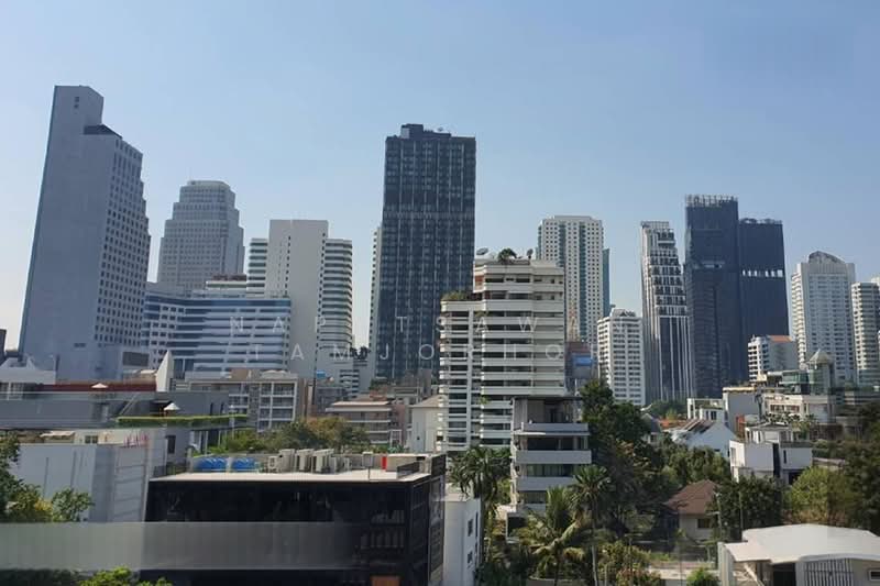 Noble Around Sukhumvit 33, Bangkok, 17 Soi Sukhumvit 33, Khlong Tan Nua, Watthana, Bangkok, 1 Bedroom, 30 sqm, Condo For Rent, by Napatsawan Tamjorhor, 500408338 - DDproperty.com