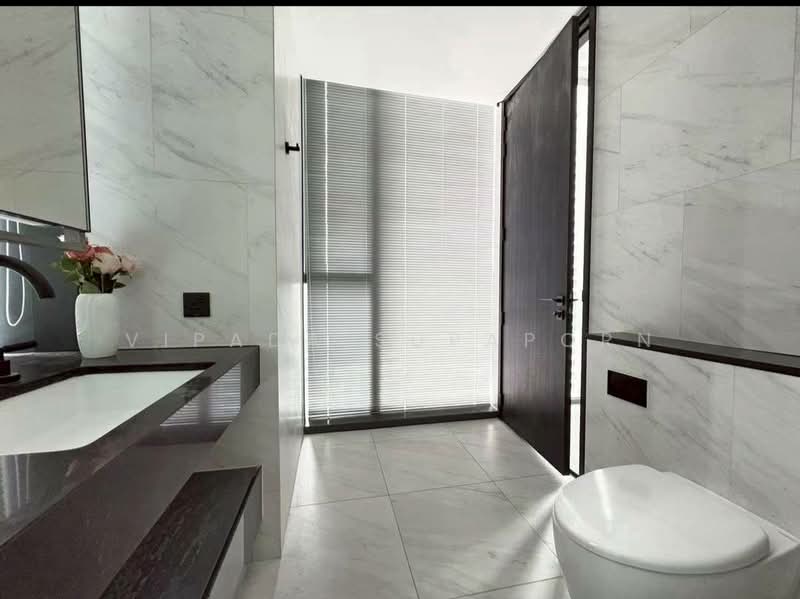 Tait Sathorn 12, Bangkok, Soi Sathorn 12, Sathorn Road, Silom, Bang Rak, Bangkok, 2 Bedrooms, 71 sqm, Condo For Rent, by Vipada Supaporn, 500408357 - DDproperty.com