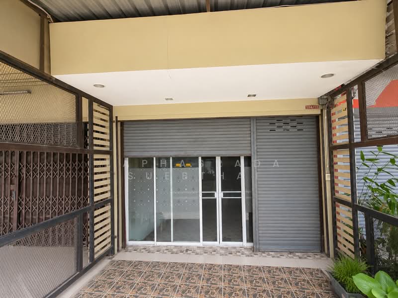 อาคารพาณิชย์ 3ชั้นครึ่ง บางกรวย-ไทรน้อย24, Nonthaburi, วัดชลอ, Sai Noi, Nonthaburi, 3 Bedrooms, 150 sqm, Townhouse For Sale, by Laphasrada Suebthai, 500408376 - DDproperty.com