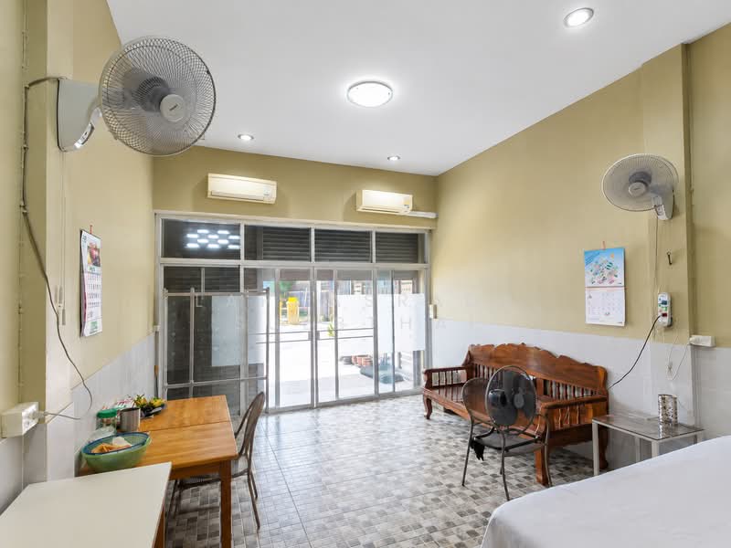 อาคารพาณิชย์ 3ชั้นครึ่ง บางกรวย-ไทรน้อย24, Nonthaburi, วัดชลอ, Sai Noi, Nonthaburi, 3 Bedrooms, 150 sqm, Townhouse For Sale, by Laphasrada Suebthai, 500408376 - DDproperty.com