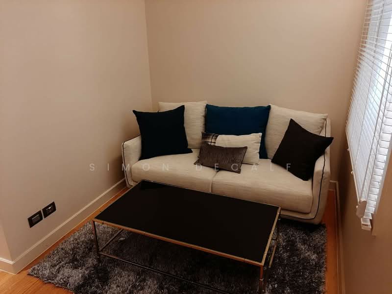 Sindhorn Residence, Bangkok, 54 Soi Ton Son, Lumphini, Pathum Wan, Bangkok, 2 Bedrooms, 99 sqm, Condo For Rent, by Simon Decalf, 500408403 - DDproperty.com