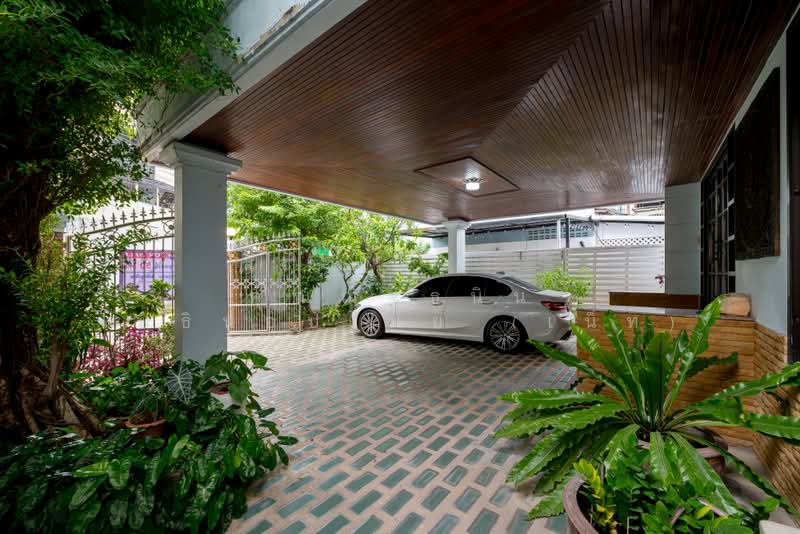 บ้านเดี่ยว ถ.เจริญรัถ ซ.13 แขวงคลองสาน เขตคลองสาน จ.กรุงเทพมหานคร 10600, กรุงเทพ, คลองสาน, กรุงเทพ, 493 ตร.ม., บ้านเดี่ยว ขาย, โดย คุณณัฐธนิน โยธินอุปไมย (เน็ท), 500408448 - DDproperty.com