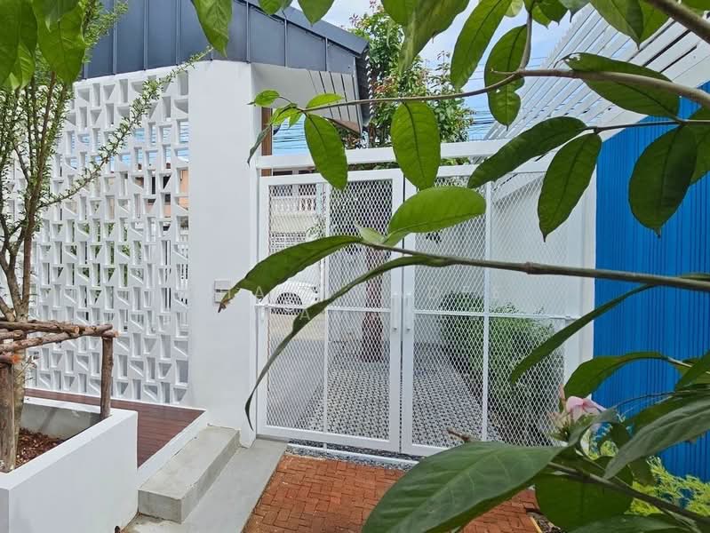 3-BR House, Bangkok, Nawamin, Bueng Kum, Bangkok, 3 Bedrooms, 120 sqm, Single Detached House For Rent, by Phakawadee Jiramanee, 500408460 - DDproperty.com
