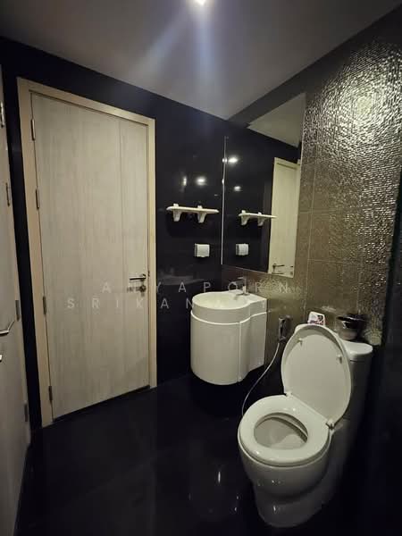 Rhythm Sukhumvit 36-38, Bangkok, 55 Soi Sukhumvit 36, Sukhumvit Road, Phra Kanong, Khlong Toei, Bangkok, 1 Bedroom, 33 sqm, Condo For Rent, by Anyaporn Srikanlayanabut, 500408469 - DDproperty.com