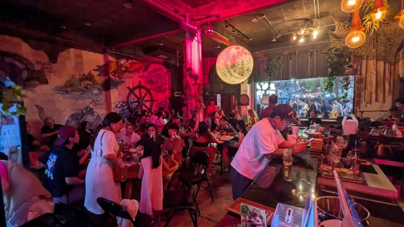 เซ้งกิจการบาร์และร้านอาหาร 2 คูหา 3 ชั้น ทำเลศักยภาพบนถนนบรรทัดทอง พร้อมดำเนินกิจการต่อได้ทันที, กรุงเทพ, วังใหม่, ปทุมวัน, กรุงเทพ, 336 ตร.ม., พื้นที่ขายของ ขาย, โดย คุณเฮส, 500408470 - DDproperty.com