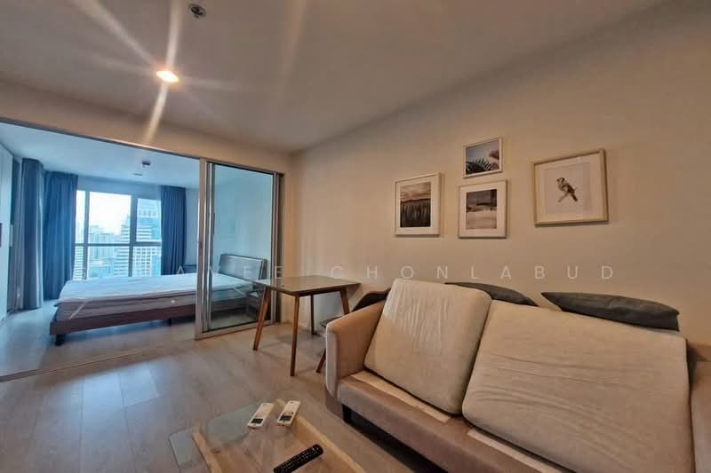 Rhythm Sathorn-Narathiwas, Bangkok, 651 Naradhiwas Rajanagarindra Road, Thung Maha Mek, Sathon, Bangkok, 1 Bedroom, 38 sqm, Condo For Rent, by Sutavee Chonlabud, 500408492 - DDproperty.com
