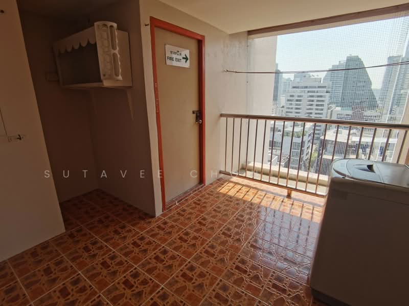 Rishi Court, Bangkok, 47 Soi Sukhumvit 15, Khlongtoei Nua, Watthana, Bangkok, 3 Bedrooms, 280 sqm, Apartment For Rent, by Sutavee Chonlabud, 500408529 - DDproperty.com