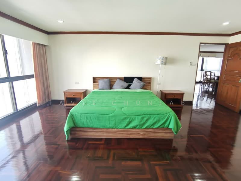 Rishi Court, Bangkok, 47 Soi Sukhumvit 15, Khlongtoei Nua, Watthana, Bangkok, 3 Bedrooms, 280 sqm, Apartment For Rent, by Sutavee Chonlabud, 500408529 - DDproperty.com