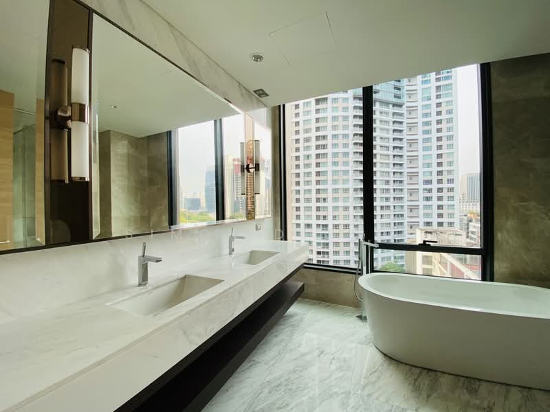 Sindhorn Residence : สินธร เรสซิเดนซ์ หลังสวน, กรุงเทพ, 54 ซอยต้นสน, ลุมพินี, ปทุมวัน, กรุงเทพ, 140 ตร.ม., คอนโด ขาย, โดย Simon Decalf, 500408534 - DDproperty.com