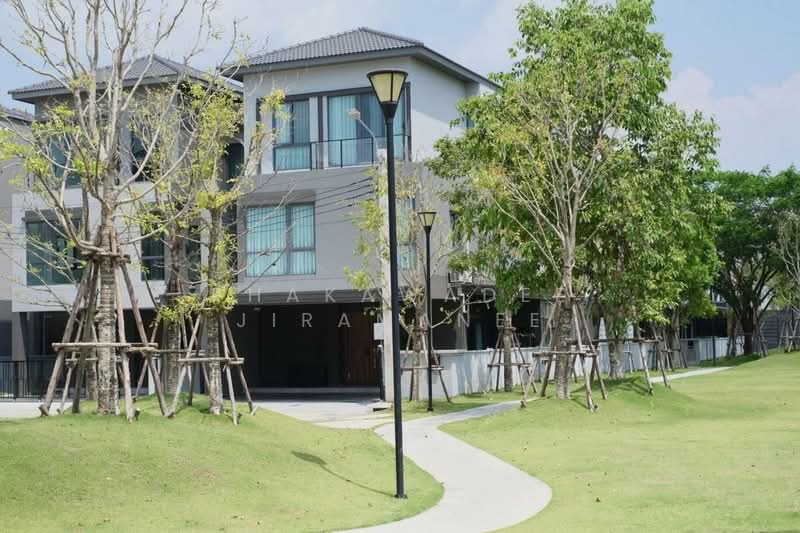 Baan Klang Muang The Edition Bangna Wongwaen : บ้านกลางเมือง เดอะ อิดิชั่น บางนา วงแหวน, กรุงเทพ, 189 ถ.กาญจนาภิเษก, ดอกไม้, ประเวศ, กรุงเทพ, 241 ตร.ม., บ้านแฝด ขาย, โดย Phakawadee Jiramanee, 500408543 - DDproperty.com
