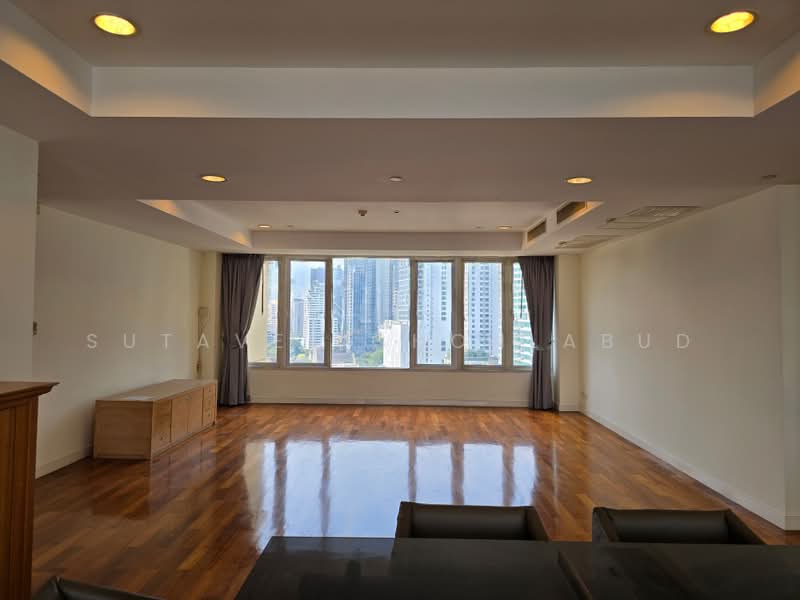 Hampton Thonglor 10, Bangkok, 324 Soi Thonglor 10, Sukhumvit Road, Khlong Tan Nua, Watthana, Bangkok, 4 Bedrooms, 232 sqm, Condo For Rent, by Sutavee Chonlabud, 500408549 - DDproperty.com