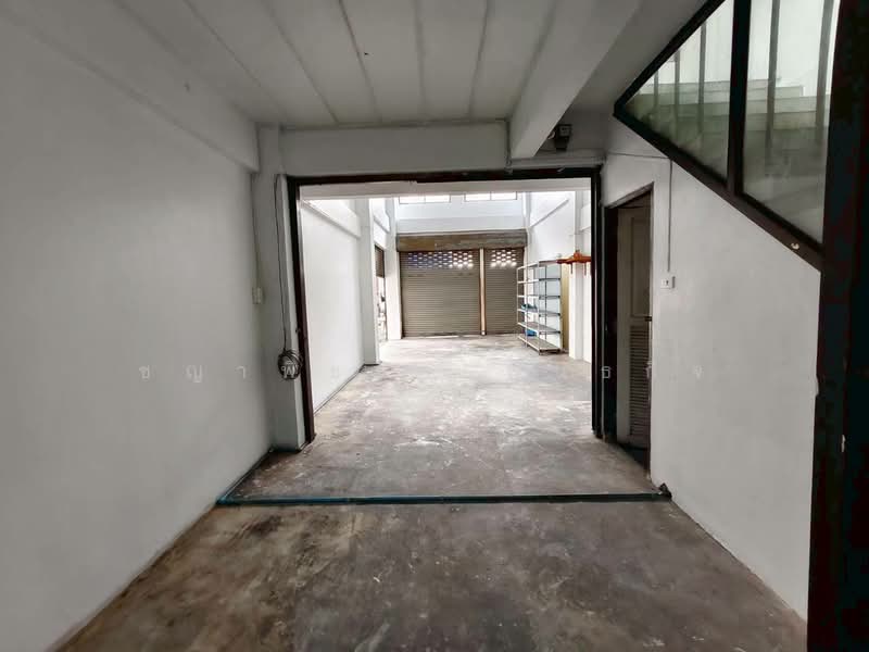 Phongsirichai 4 Phetkasem 81, Bangkok, Macharoen Road, Nong Kang Plu, Nong Khaem, Bangkok, 2 Bedrooms, 252 sqm, Townhouse For Sale, by ชญาพิชชา พันธกิจ, 500408566 - DDproperty.com