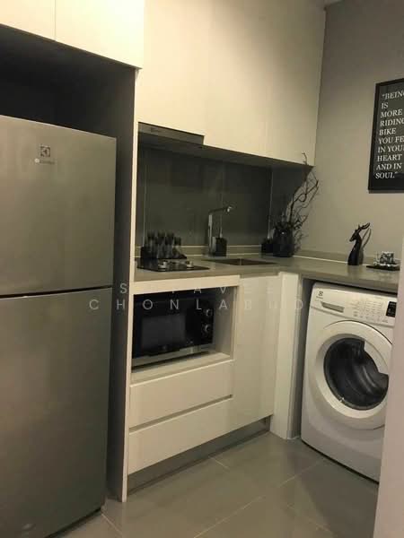 M Thonglor 10, Bangkok, 9 Soi Ekkamai 12, Ekkamai Road, Khlong Tan Nua, Watthana, Bangkok, 1 Bedroom, 30 sqm, Condo For Rent, by Sutavee Chonlabud, 500408578 - DDproperty.com