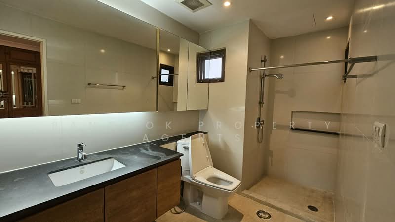 Baan Sawasdee, Bangkok, 42-1 Soi Sukhumvit 31, Khlongtoei Nua, Watthana, Bangkok, 3 Bedrooms, 180 sqm, Condo For Rent, by BANGKOK PROPERTY AGENTS, 500408591 - DDproperty.com