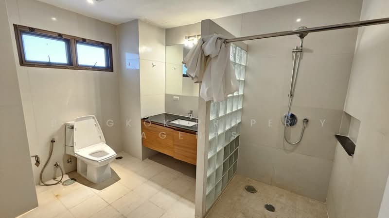 Baan Sawasdee, Bangkok, 42-1 Soi Sukhumvit 31, Khlongtoei Nua, Watthana, Bangkok, 3 Bedrooms, 180 sqm, Condo For Rent, by BANGKOK PROPERTY AGENTS, 500408591 - DDproperty.com