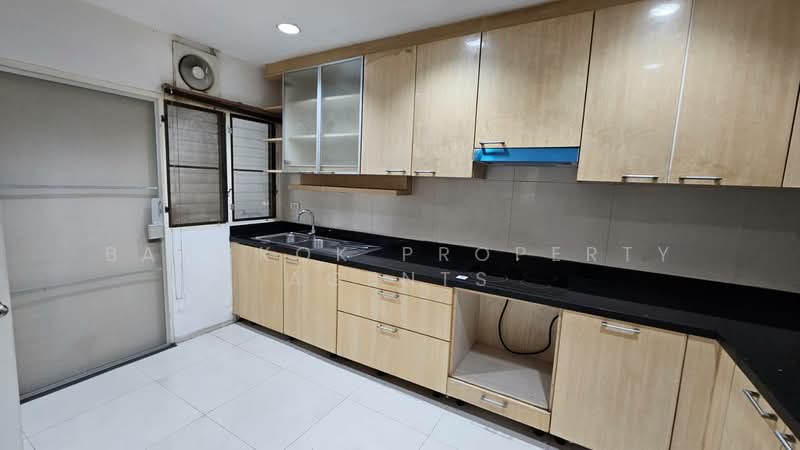 Baan Sawasdee, Bangkok, 42-1 Soi Sukhumvit 31, Khlongtoei Nua, Watthana, Bangkok, 3 Bedrooms, 180 sqm, Condo For Rent, by BANGKOK PROPERTY AGENTS, 500408591 - DDproperty.com