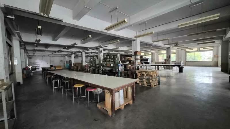 ขายโรงงานพร้อมใบ รง.4 ทำเลทอง เลียบด่วนรามอินทรา-ลาดพร้าว 87, กรุงเทพ, วังทองหลาง, กรุงเทพ, 5,750 ตร.ม., โกดัง-โรงงาน ขาย, โดย ERA Thailand, 500408610 - DDproperty.com