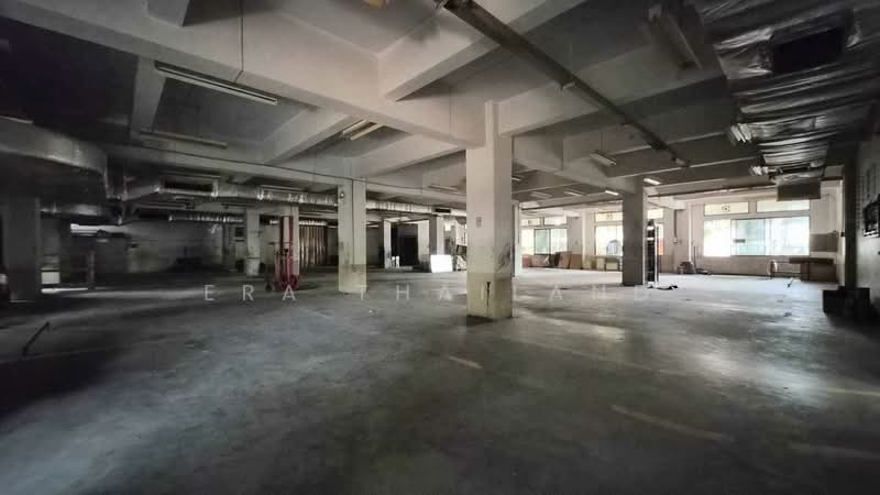 ขายโรงงานพร้อมใบ รง.4 ทำเลทอง เลียบด่วนรามอินทรา-ลาดพร้าว 87, Bangkok, Wang Thonglang, Bangkok, , 5,750 sqm, Warehouse/Factory For Sale, by ERA Thailand, 500408610 - DDproperty.com