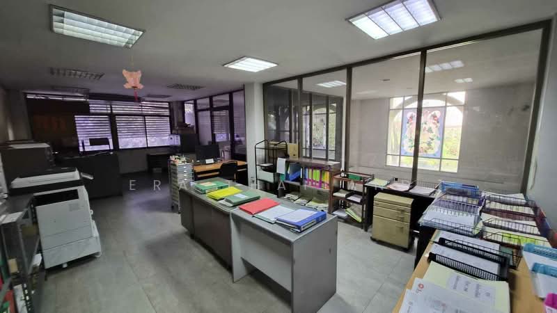 ขายโรงงานพร้อมใบ รง.4 ทำเลทอง เลียบด่วนรามอินทรา-ลาดพร้าว 87, กรุงเทพ, วังทองหลาง, กรุงเทพ, 5,750 ตร.ม., โกดัง-โรงงาน ขาย, โดย ERA Thailand, 500408610 - DDproperty.com