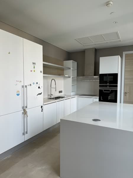 Sindhorn Residence : สินธร เรสซิเดนซ์ หลังสวน, กรุงเทพ, 54 ซอยต้นสน, ลุมพินี, ปทุมวัน, กรุงเทพ, 154 ตร.ม., คอนโด ให้เช่า, โดย Simon Decalf, 500408629 - DDproperty.com
