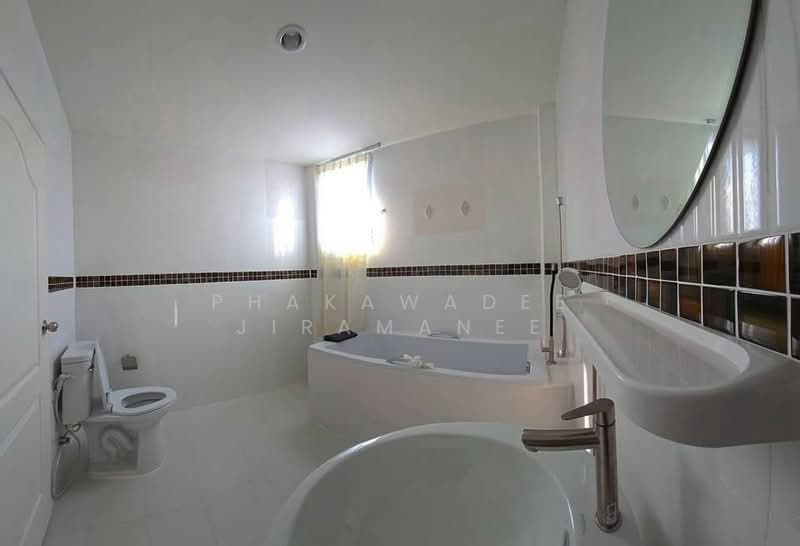 4-BR House, Bangkok, Khlong Kum, Bueng Kum, Bangkok, 4 Bedrooms, 275 sqm, Single Detached House For Sale, by Phakawadee Jiramanee, 500408675 - DDproperty.com