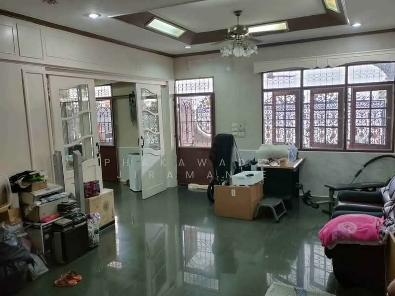 5-BR Townhouse, Bangkok, Bang Bamru, Bang Phlat, Bangkok, 5 Bedrooms, 300 sqm, Townhouse For Sale, by Phakawadee Jiramanee, 500408689 - DDproperty.com