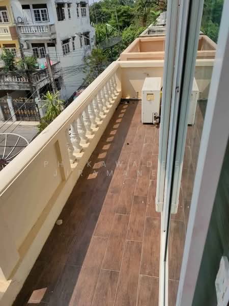 5-BR Townhouse, Bangkok, Bang Bamru, Bang Phlat, Bangkok, 5 Bedrooms, 300 sqm, Townhouse For Sale, by Phakawadee Jiramanee, 500408689 - DDproperty.com