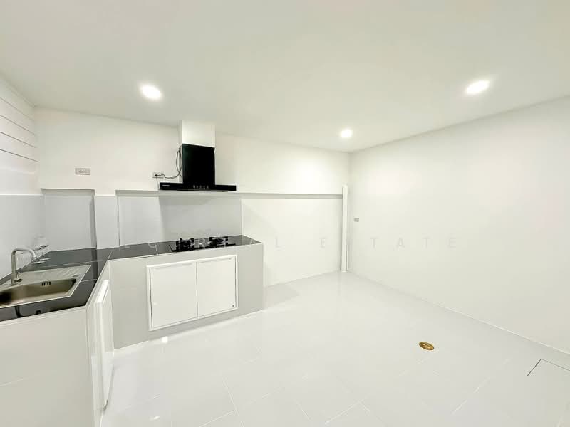 Townhome for Sale Khao Noi East Pattaya 2 Bedroom, Chon Buri (Pattaya), Nong Pru, Bang Lamung (Pattaya), Chon Buri (Pattaya), 2 Bedrooms, 84 sqm, Townhouse For Sale, by PLC real estate, 500408734 - DDproperty.com