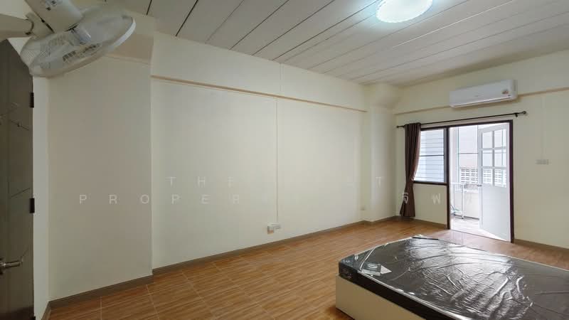 Suwan Nakhon Condominium : สุวรรณนคร คอนโดมิเนียม, สมุทรสาคร, อ้อมน้อย, กระทุ่มแบน, สมุทรสาคร, 32 ตร.ม., คอนโด ขาย, โดย The Best Property จิฟฟี่, 500408742 - DDproperty.com