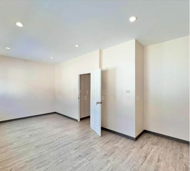 3-BR House, Bangkok, Bang Khae, Bangkok, 3 Bedrooms, 99 sqm, Single Detached House For Sale, by Supitcha Wongisaraseri, 500408754 - DDproperty.com