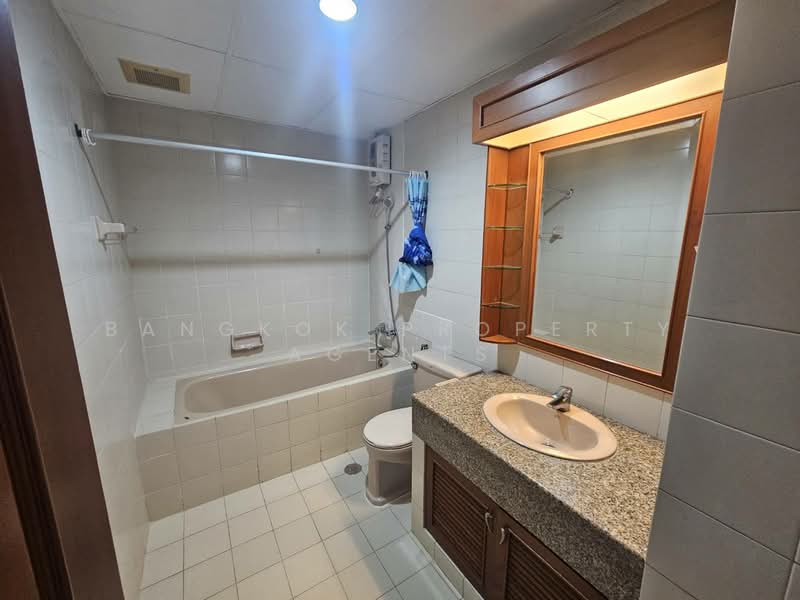 Top View Tower, Bangkok, Soi Sukhumvit 59, Khlong Tan Nua, Watthana, Bangkok, 3 Bedrooms, 100 sqm, Condo For Rent, by BANGKOK PROPERTY AGENTS, 500408757 - DDproperty.com