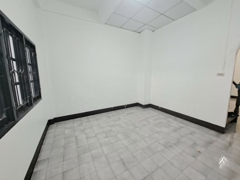 หมู่บ้านสุขสวัสดิ์7 นครสวรรค์, Nakhon Sawan, Nakhonsawan Tok, Muang Nakhon Sawan, Nakhon Sawan, 3 Bedrooms, 150 sqm, Townhouse For Sale, by The Best Property เบ็นซ์, 500408794 - DDproperty.com