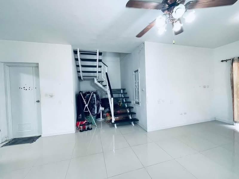 Pruksa 109, Phra Nakhon Si Ayutthaya, Phayom, Wang Noi, Phra Nakhon Si Ayutthaya, 3 Bedrooms, 104 sqm, Townhouse For Sale, by ANUCHIT PHOCHAI, 500408808 - DDproperty.com