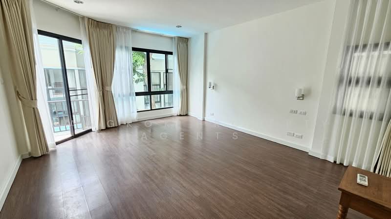 House in Thonglor, Bangkok, Phra Kanong, Khlong Toei, Bangkok, 4 Bedrooms, 350 sqm, Villa For Rent, by BANGKOK PROPERTY AGENTS, 500408814 - DDproperty.com