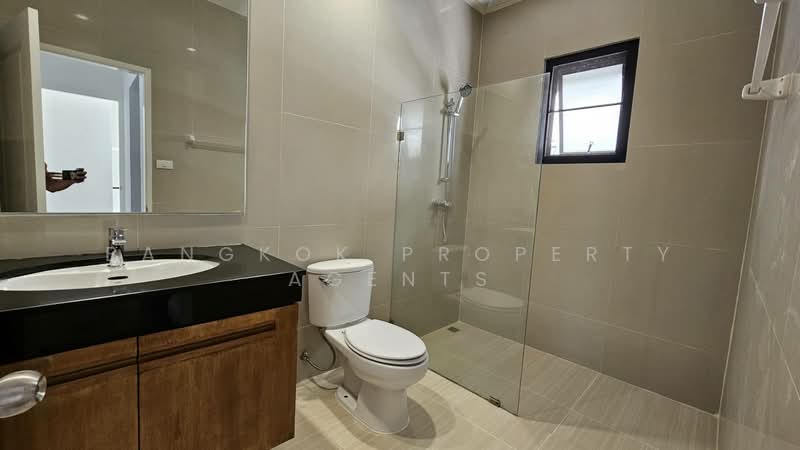 House in Thonglor, Bangkok, Phra Kanong, Khlong Toei, Bangkok, 4 Bedrooms, 350 sqm, Villa For Rent, by BANGKOK PROPERTY AGENTS, 500408814 - DDproperty.com
