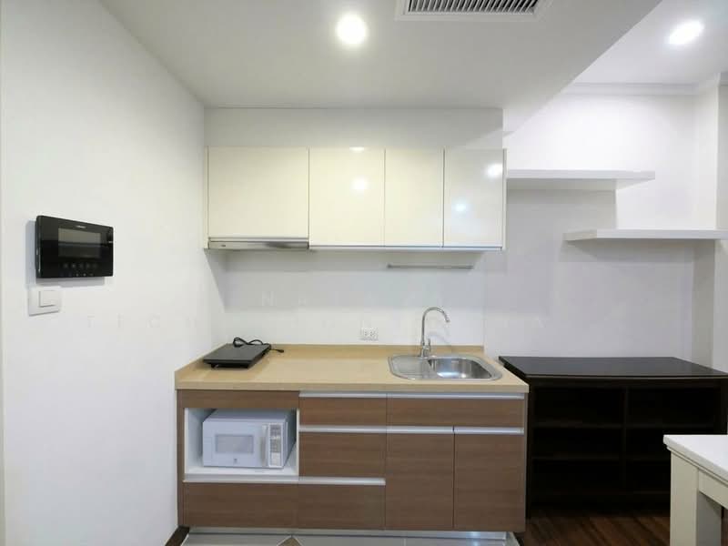Supalai Elite Sathorn-Suanplu, Bangkok, 198 Suanphlu Road, Thung Maha Mek, Sathon, Bangkok, 1 Bedroom, 50 sqm, Condo For Rent, by Natasa Techathonthanakhun, 500408851 - DDproperty.com